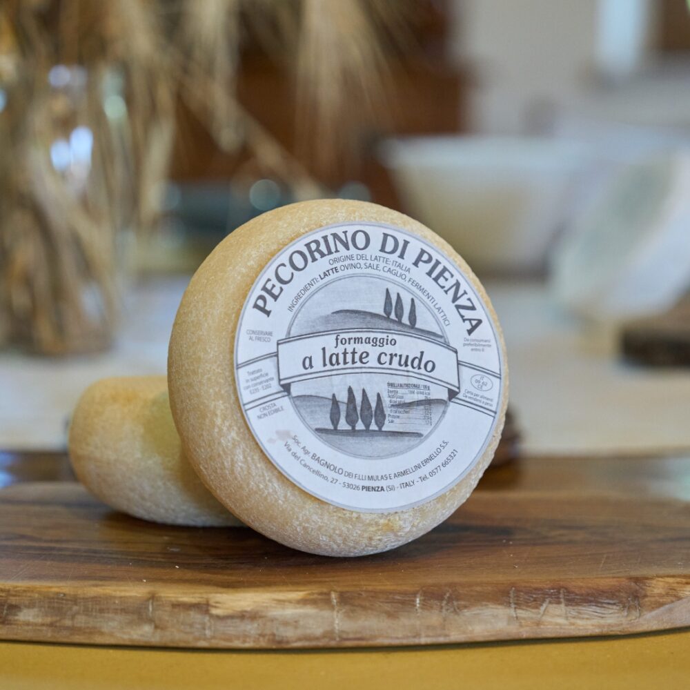 Pecorino stagionato a latte crudo - Forma intera